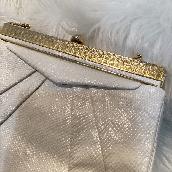 Vintage JUDITH LEIBER Ivory Clutch Shoulder Bag | Good vintage condition - Picture 3 of 16
